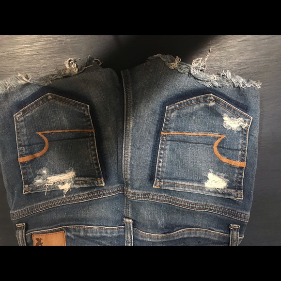 American eagle distressed shorts - Picture 2 of 4
